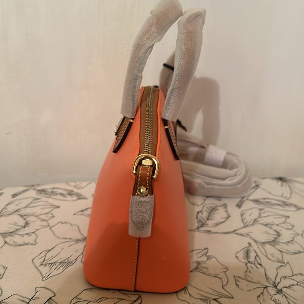 Handbag - Picture 3 of 7